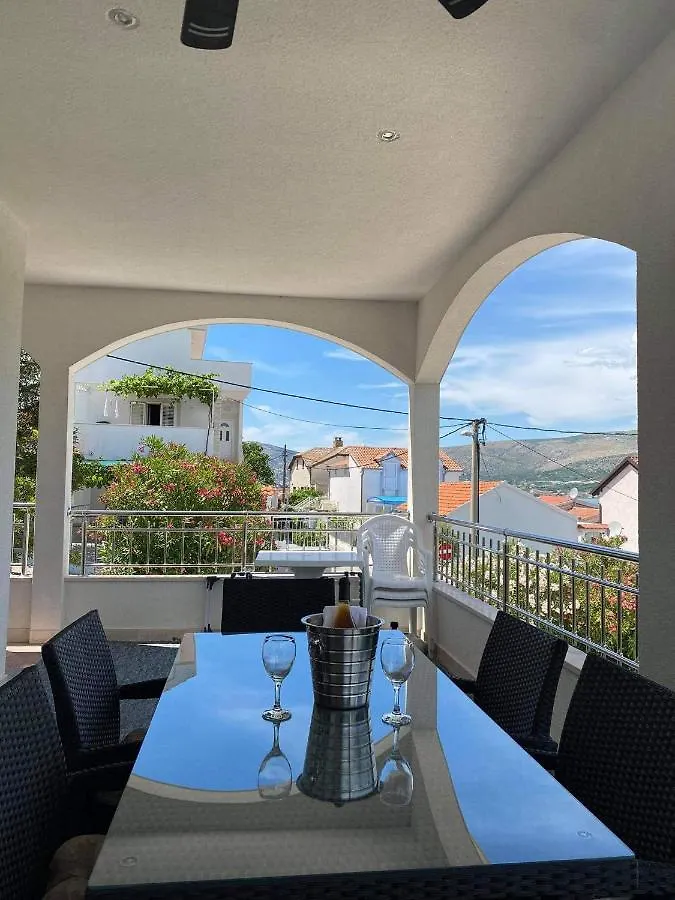 Apartament Genesis Trogir 0*,